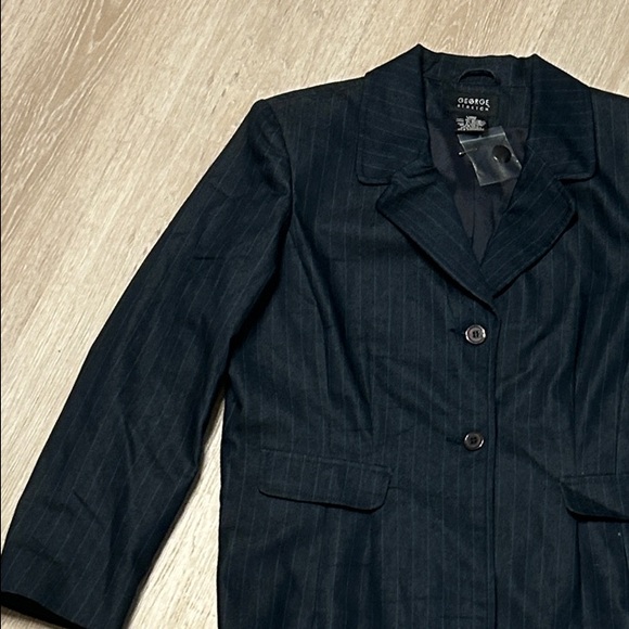 George Stretch Women’s Pinstripe Two Button Navy Blazer - Picture 3 of 5